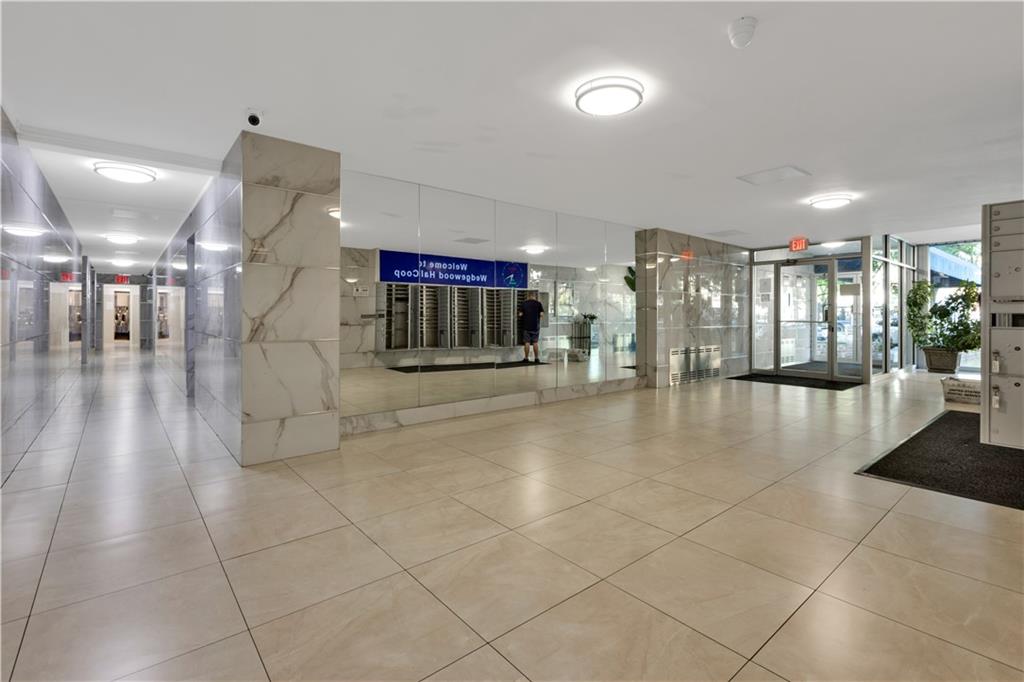 2580 Ocean Parkway Sheepshead Bay Brooklyn NY 11235