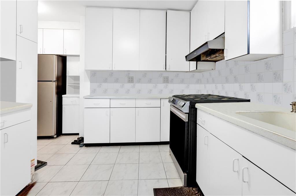 2580 Ocean Parkway Sheepshead Bay Brooklyn NY 11235