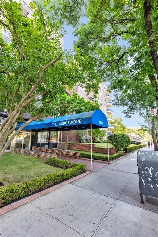 2580 Ocean Parkway Sheepshead Bay Brooklyn NY 11235
