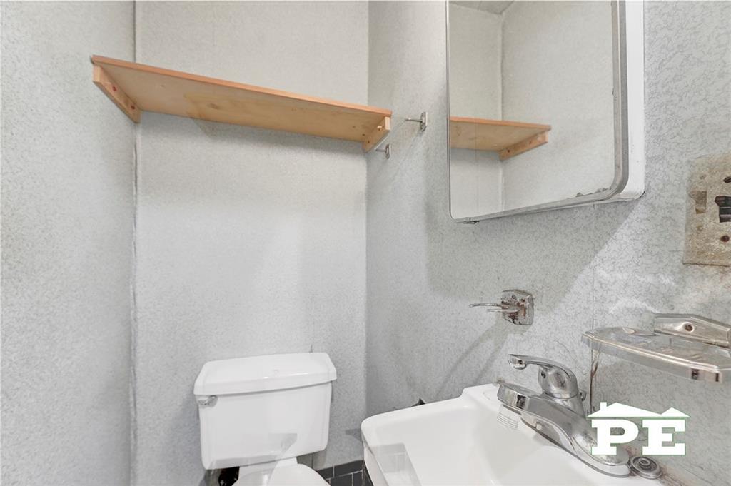 63-24 137th Street Flushing Flushing NY 11367