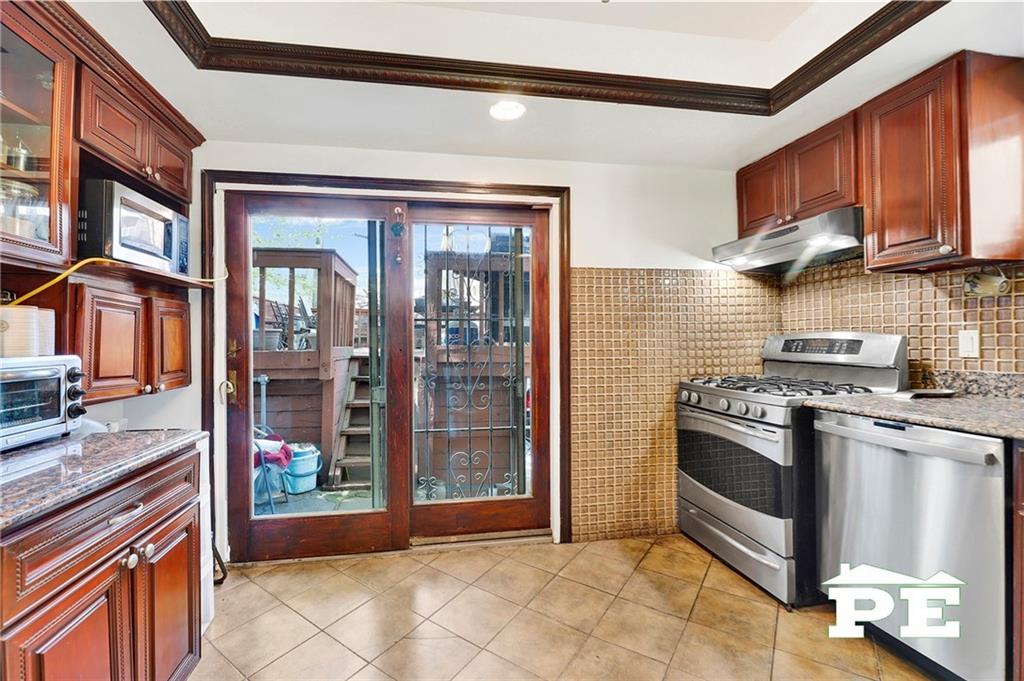 2758 East 26th Street Sheepshead Bay Brooklyn NY 11235