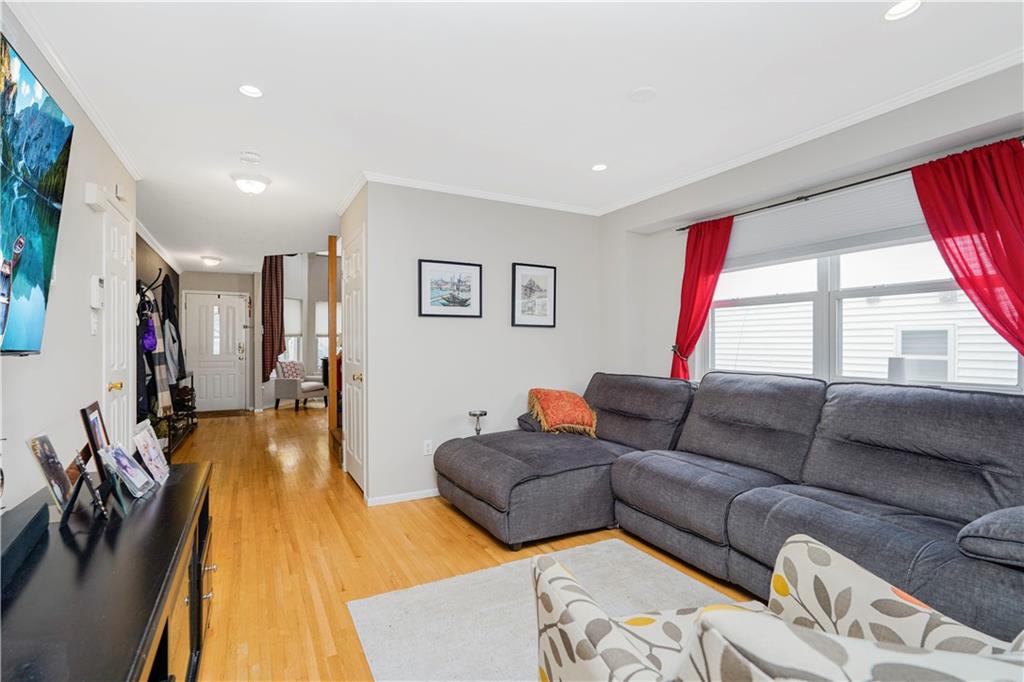 23 Helene Court Woodrow Staten Island NY 10309