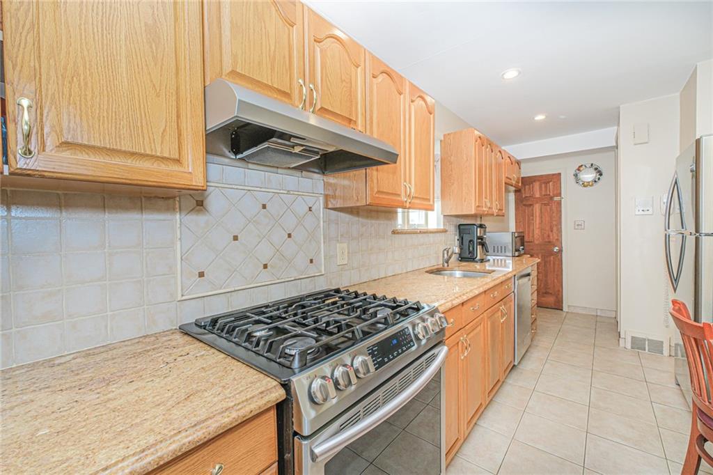 1542 74th Street Dyker Heights Brooklyn NY 11228