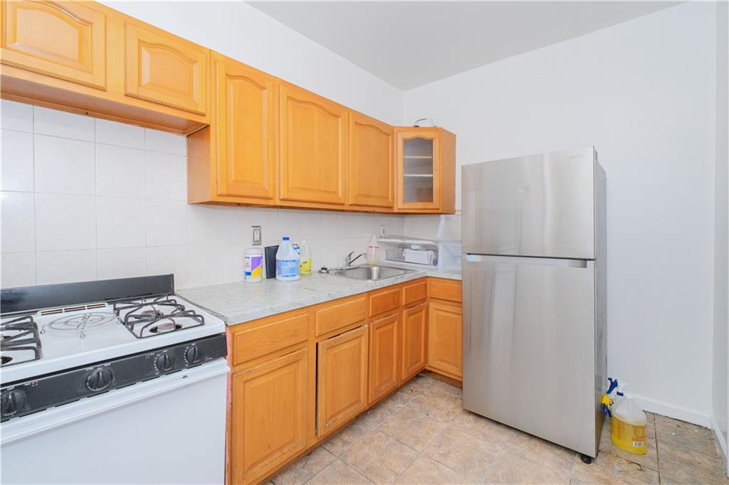 421 New Lots Avenue East New York Brooklyn NY 11207