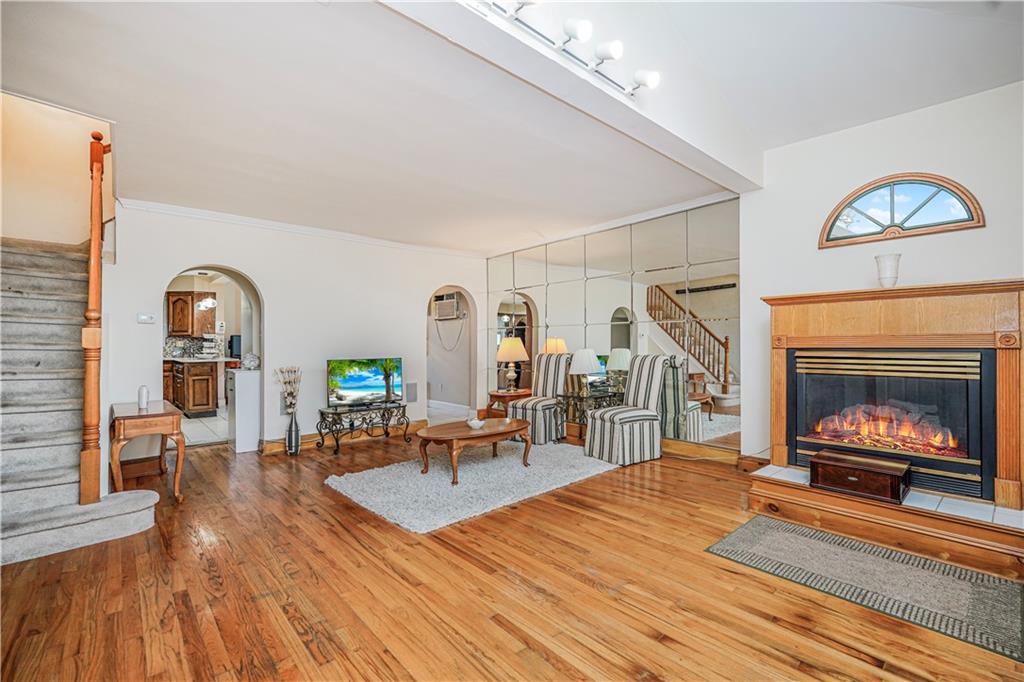 1413 81st Street Dyker Heights Brooklyn NY 11228