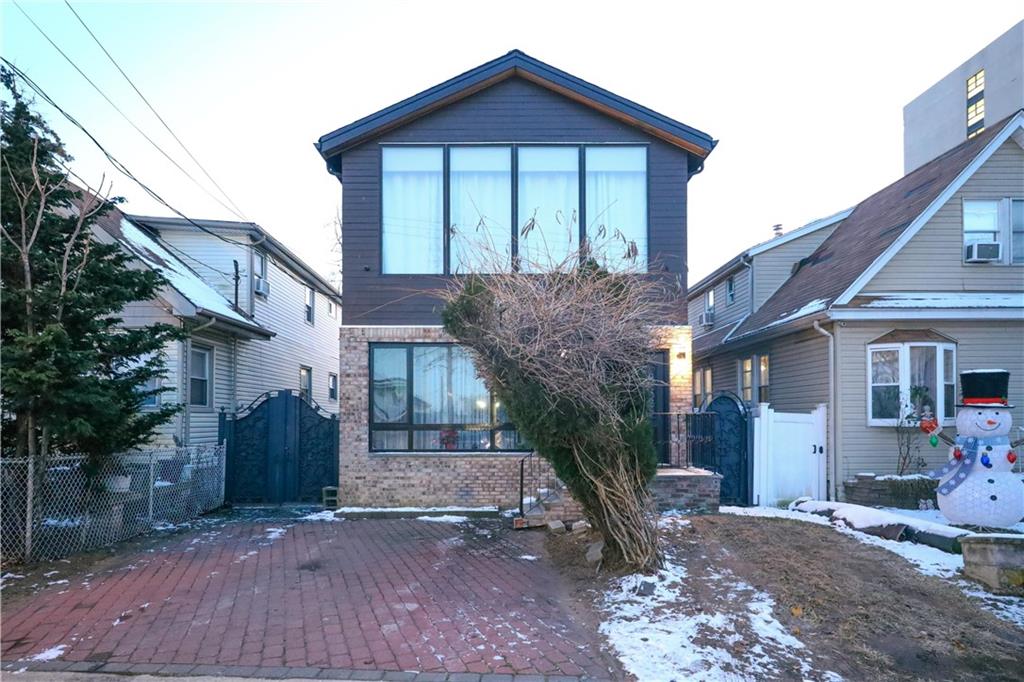 24 Martineau Street Mariner's Harbor Staten Island NY 10303