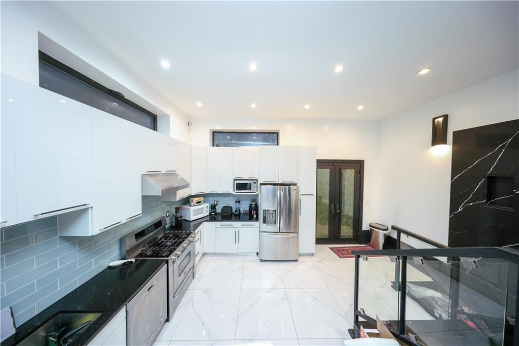 24 Martineau Street Mariner's Harbor Staten Island NY 10303