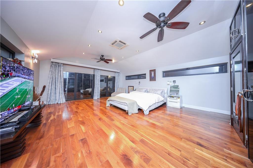 24 Martineau Street Mariner's Harbor Staten Island NY 10303