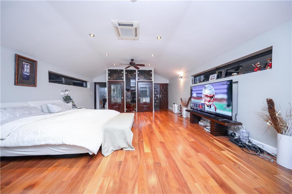 24 Martineau Street Mariner's Harbor Staten Island NY 10303