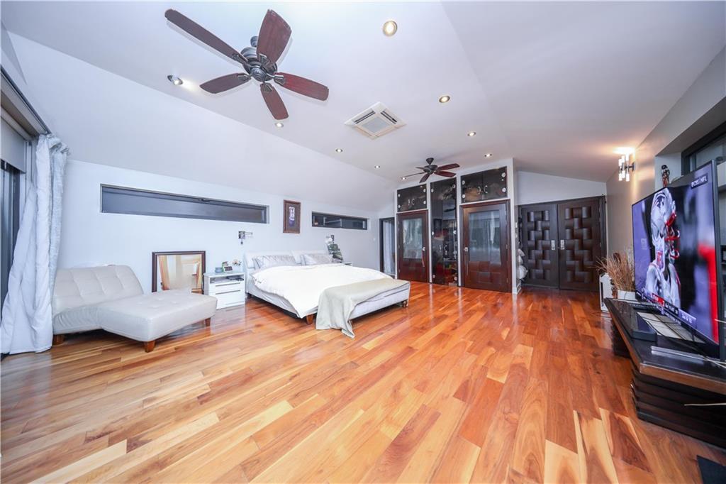 24 Martineau Street Mariner's Harbor Staten Island NY 10303