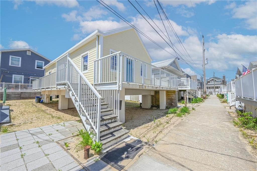 8 Hudson Walk Breezy Point Breezy Point NY 11697