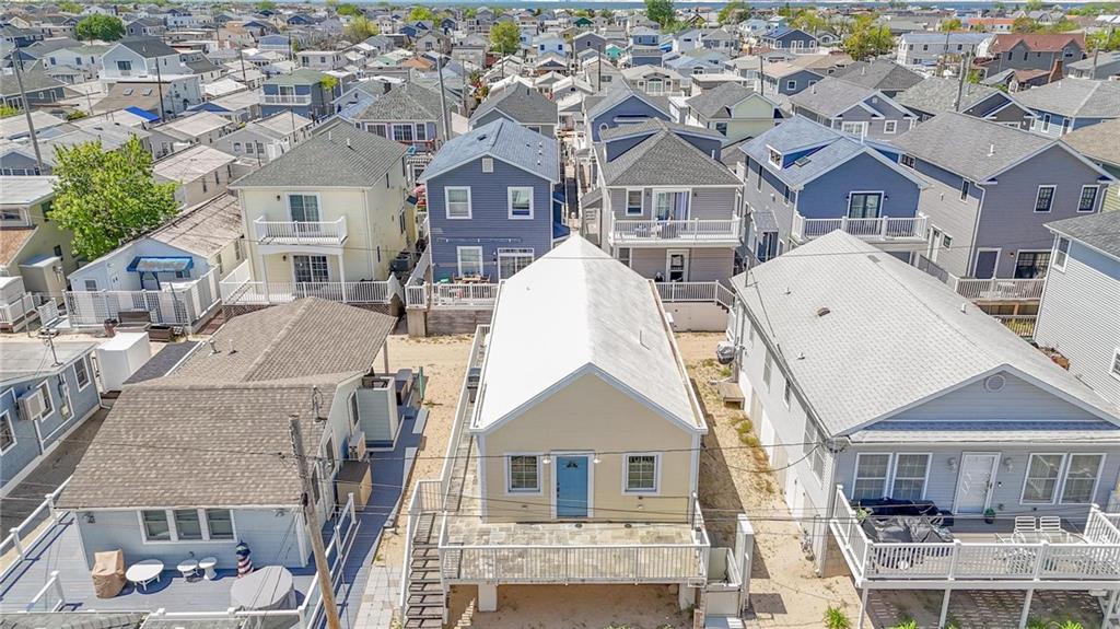 8 Hudson Walk Breezy Point Breezy Point NY 11697