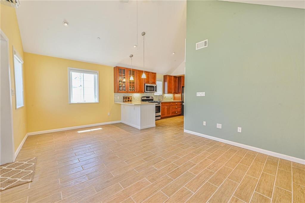 8 Hudson Walk Breezy Point Breezy Point NY 11697