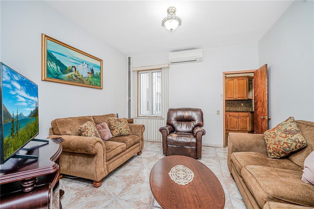 1519 71st Street Dyker Heights Brooklyn NY 11228