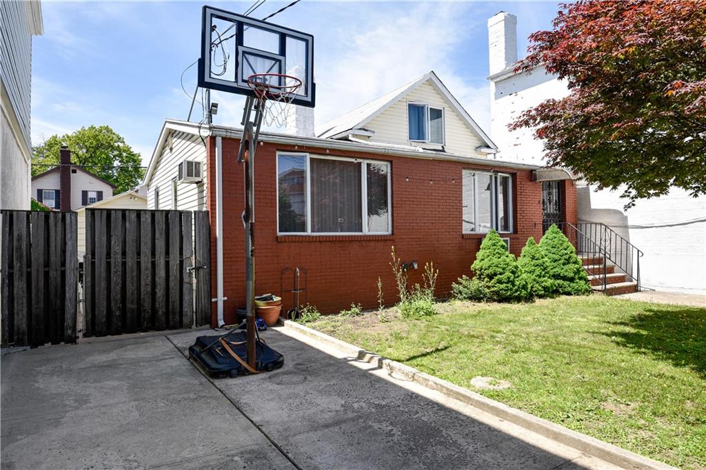 2064 Coleman Street Marine Park Brooklyn NY 11234