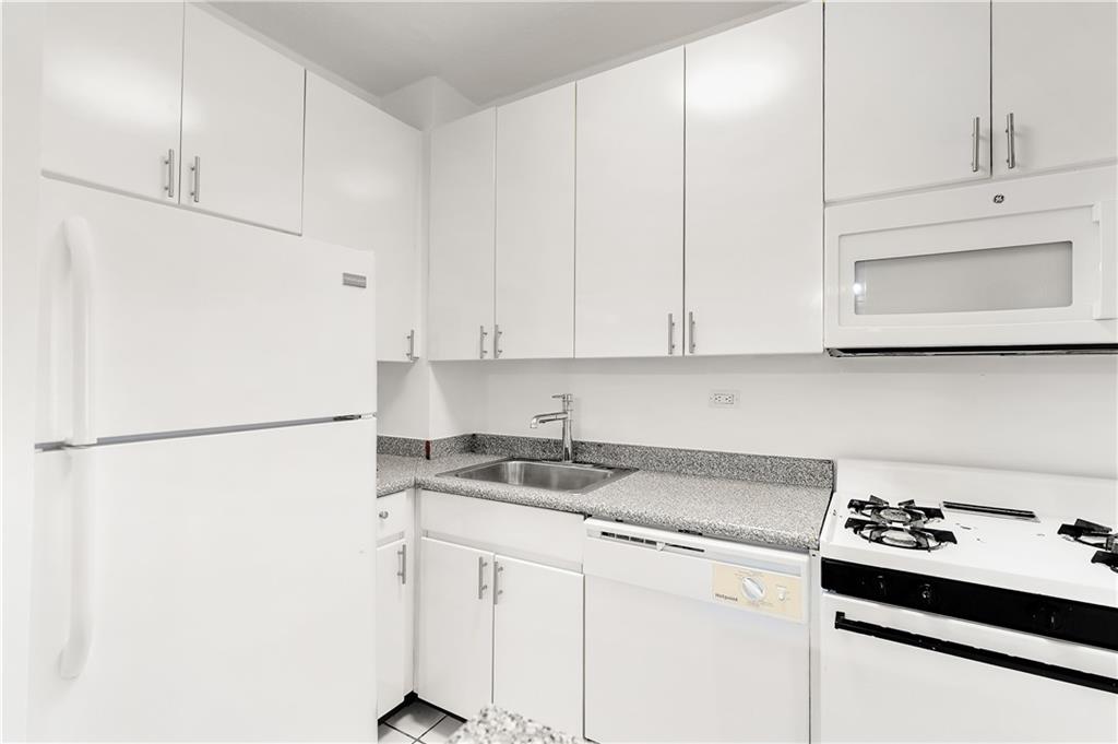 3111 Ocean Parkway Brighton Beach Brooklyn NY 11235