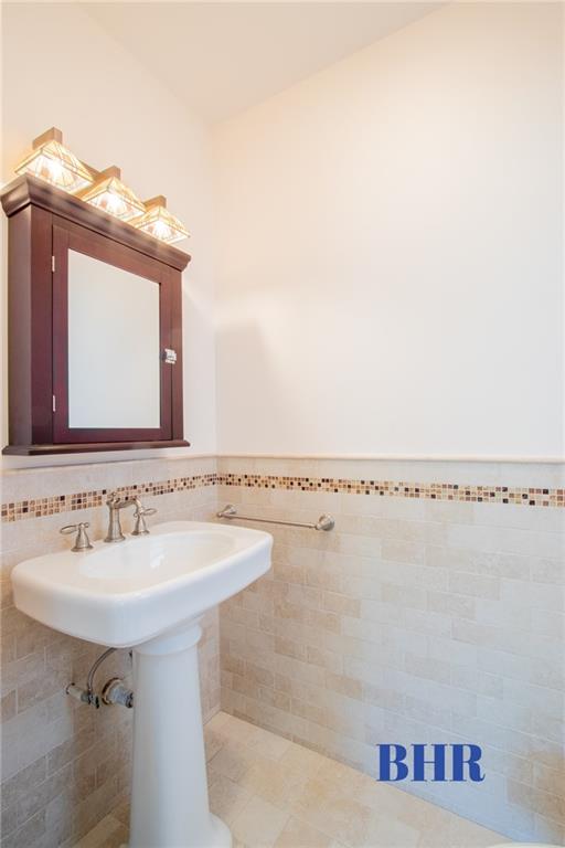 120 Norfolk Street Manhattan Beach Brooklyn NY 11235