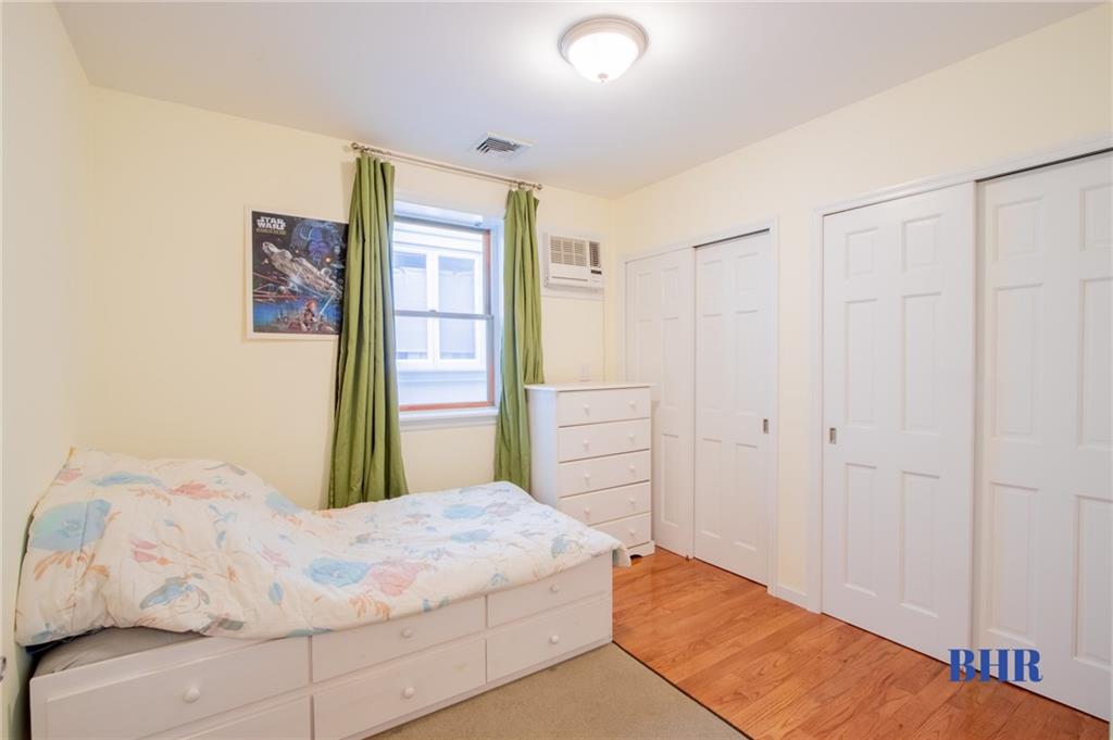 120 Norfolk Street Manhattan Beach Brooklyn NY 11235