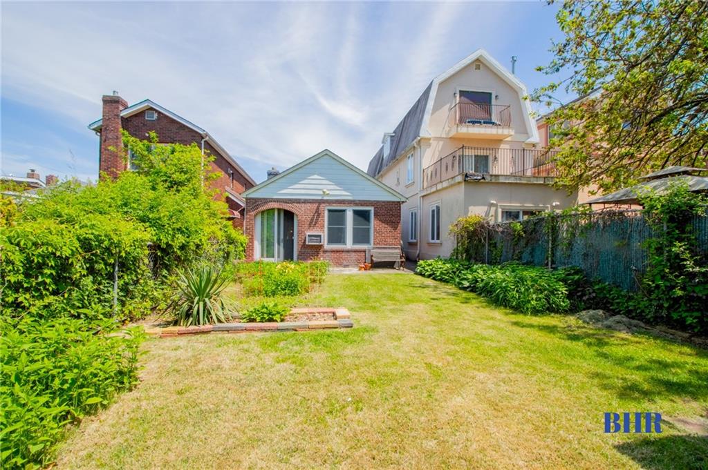 120 Norfolk Street Manhattan Beach Brooklyn NY 11235