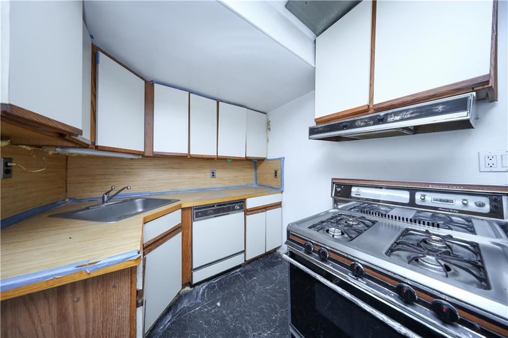2327 East 16th Street Sheepshead Bay Brooklyn NY 11229