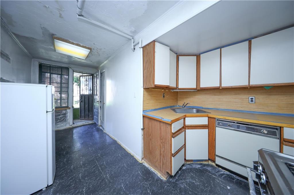 2327 East 16th Street Sheepshead Bay Brooklyn NY 11229