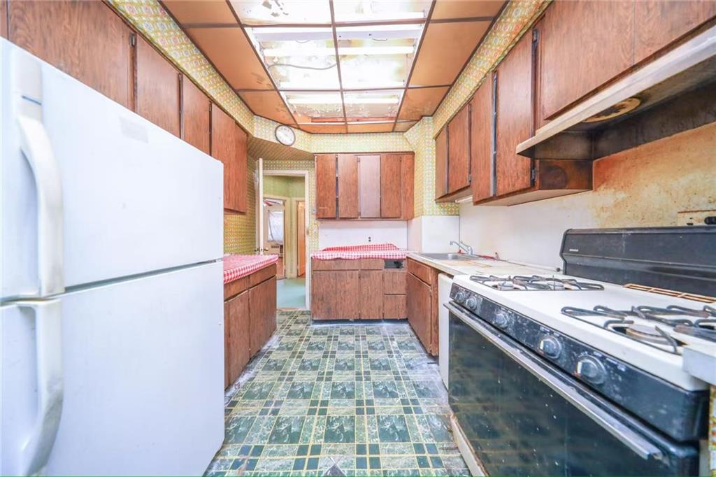 2327 East 16th Street Sheepshead Bay Brooklyn NY 11229