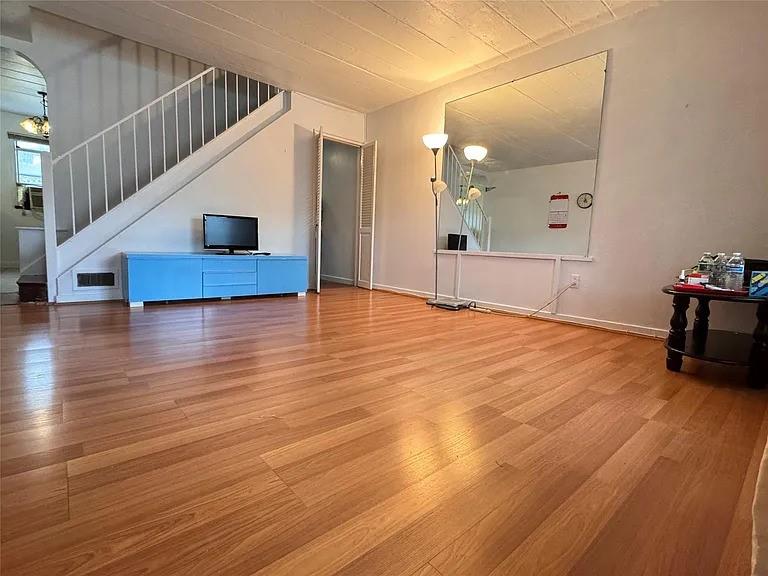8922 Moline Street Queens Village Queens Village NY 11428