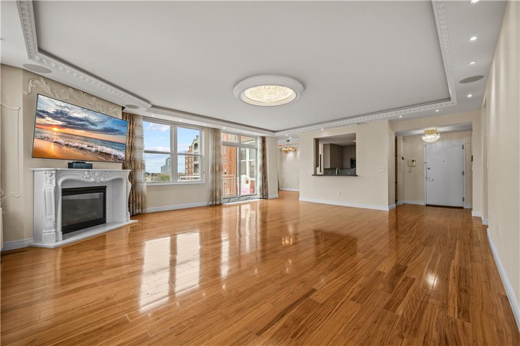 105 Oceana Drive Brighton Beach Brooklyn NY 00000