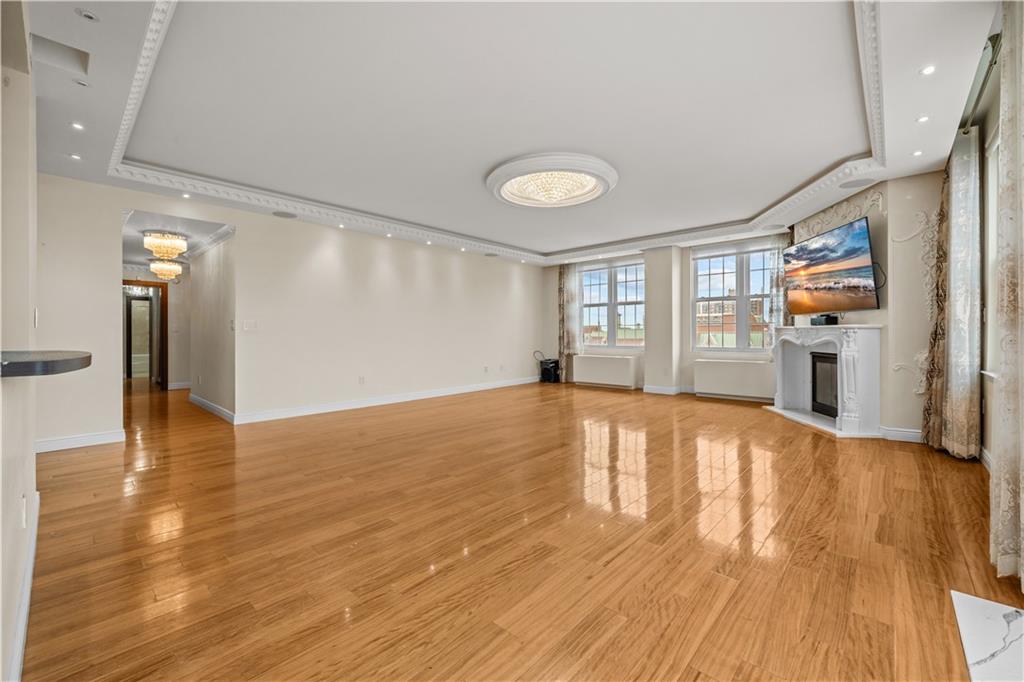 105 Oceana Drive Brighton Beach Brooklyn NY 00000