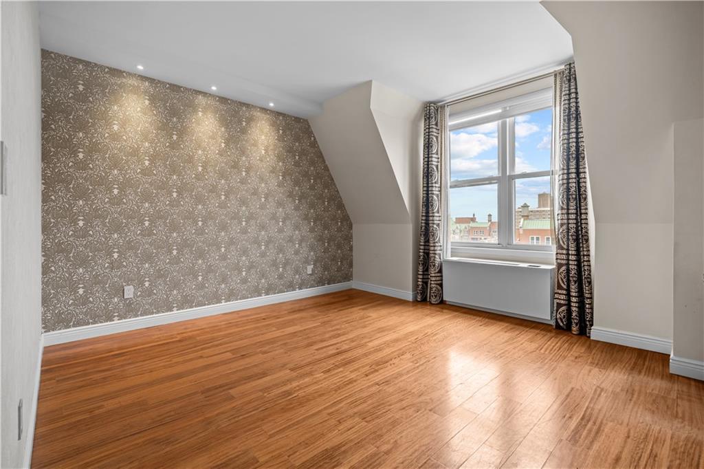 105 Oceana Drive Brighton Beach Brooklyn NY 00000