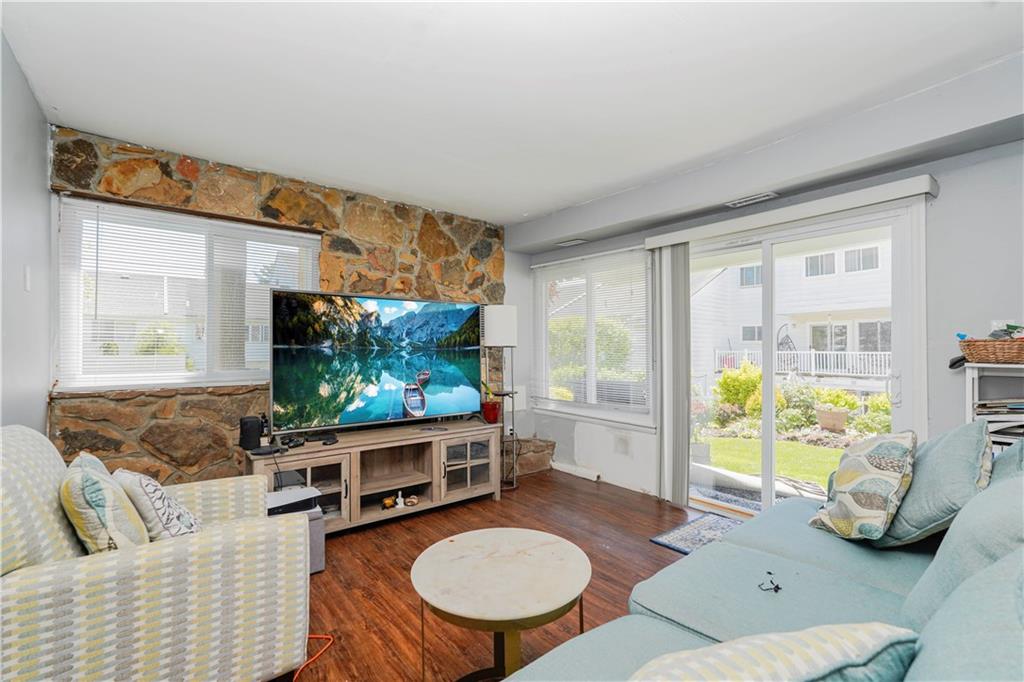 40 Kyle Court Huguenot Staten Island NY 10312