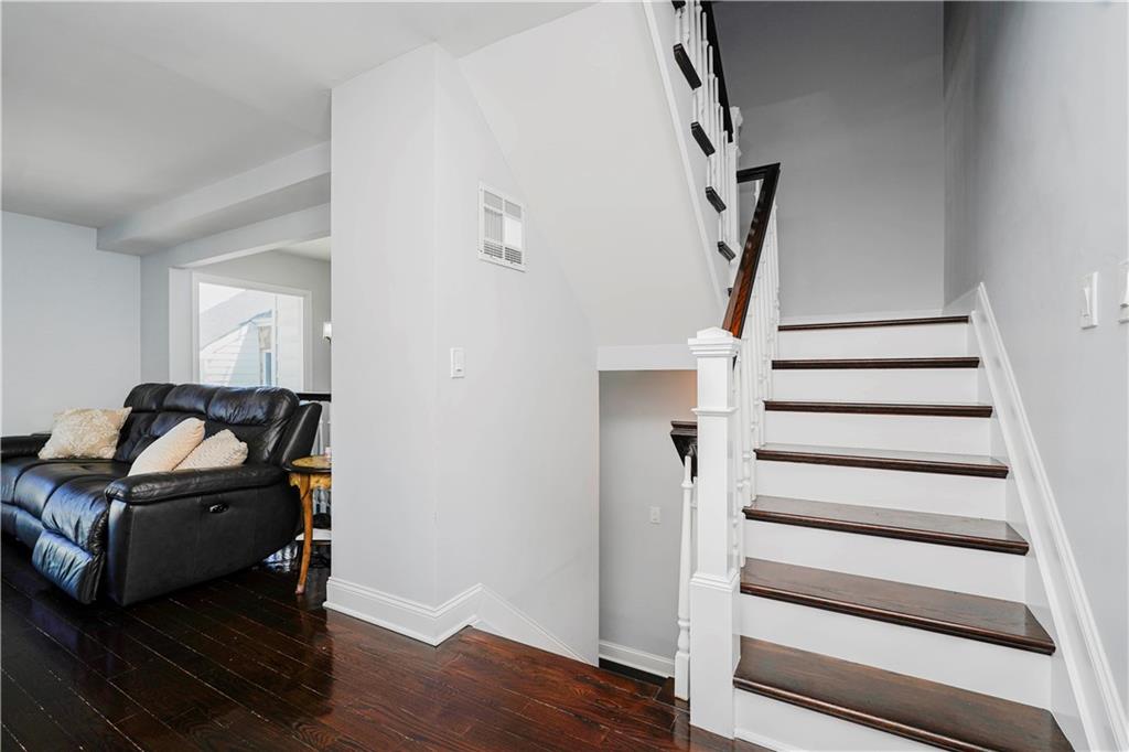 40 Kyle Court Huguenot Staten Island NY 10312