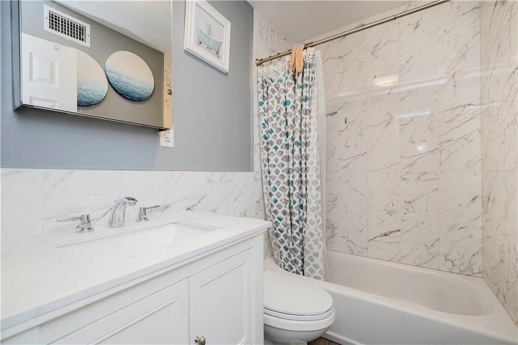 40 Kyle Court Huguenot Staten Island NY 10312