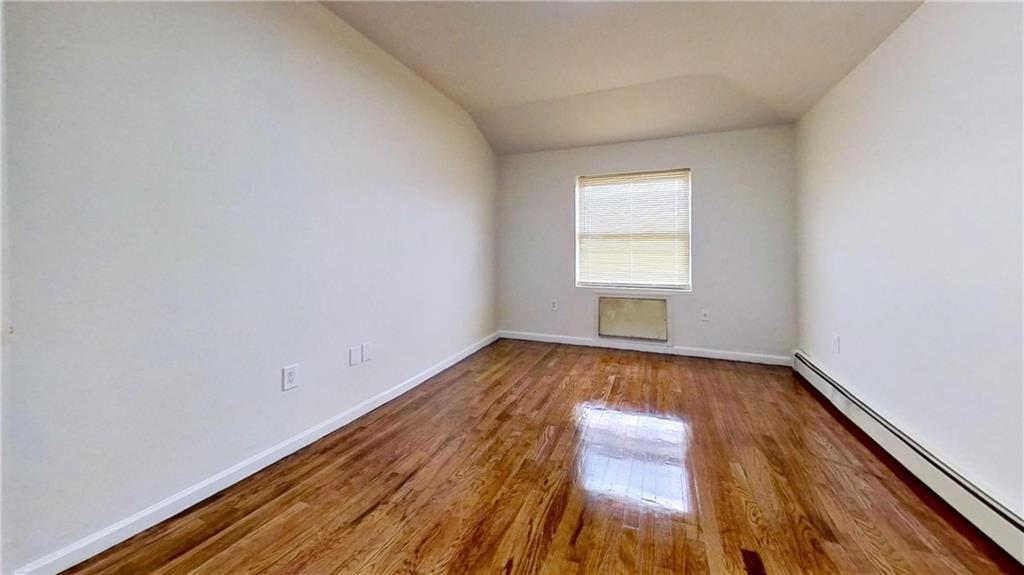 2407 Brookhaven Avenue Far Rockaway Far Rockaway NY 11691