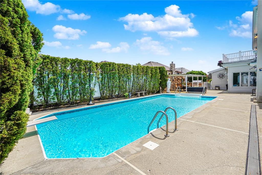 261 Chelsea Street Tottenville Staten Island NY 10307