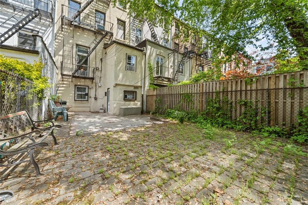 216 Union Street Carroll Gardens Brooklyn NY 11231