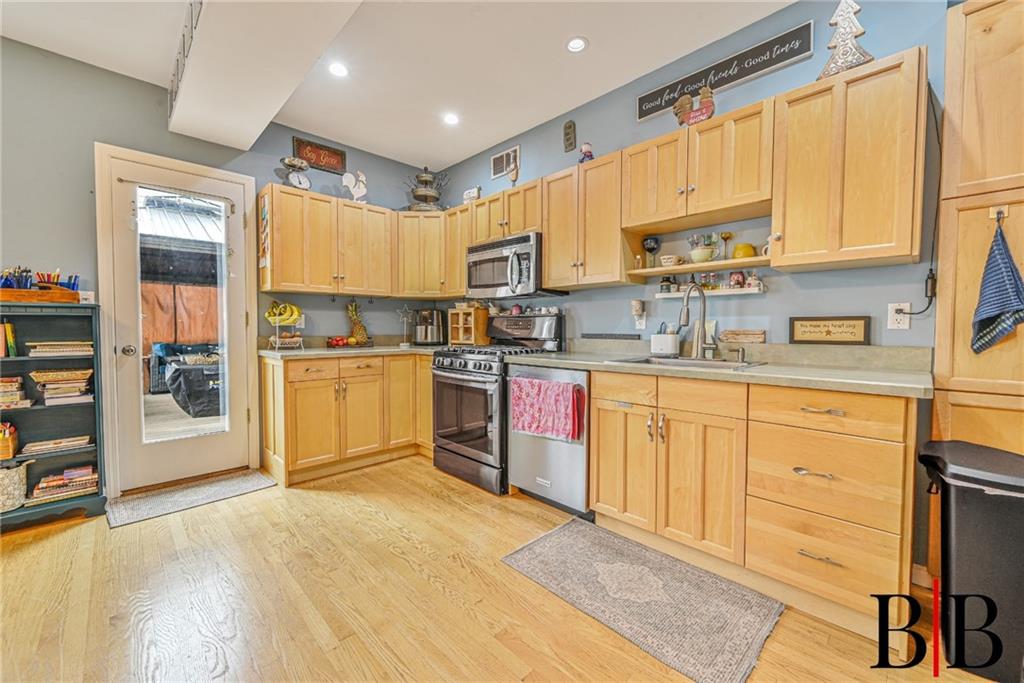 2982 Avenue T Madison Brooklyn NY 11229