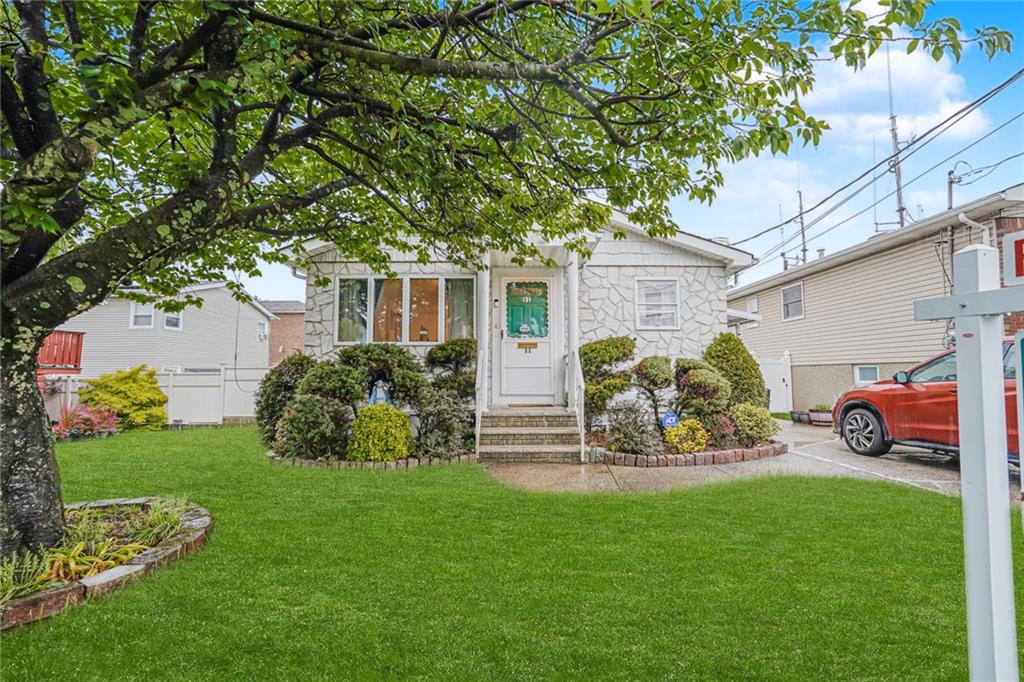 11 Bolivar Street Manor Heights Staten Island NY 10314