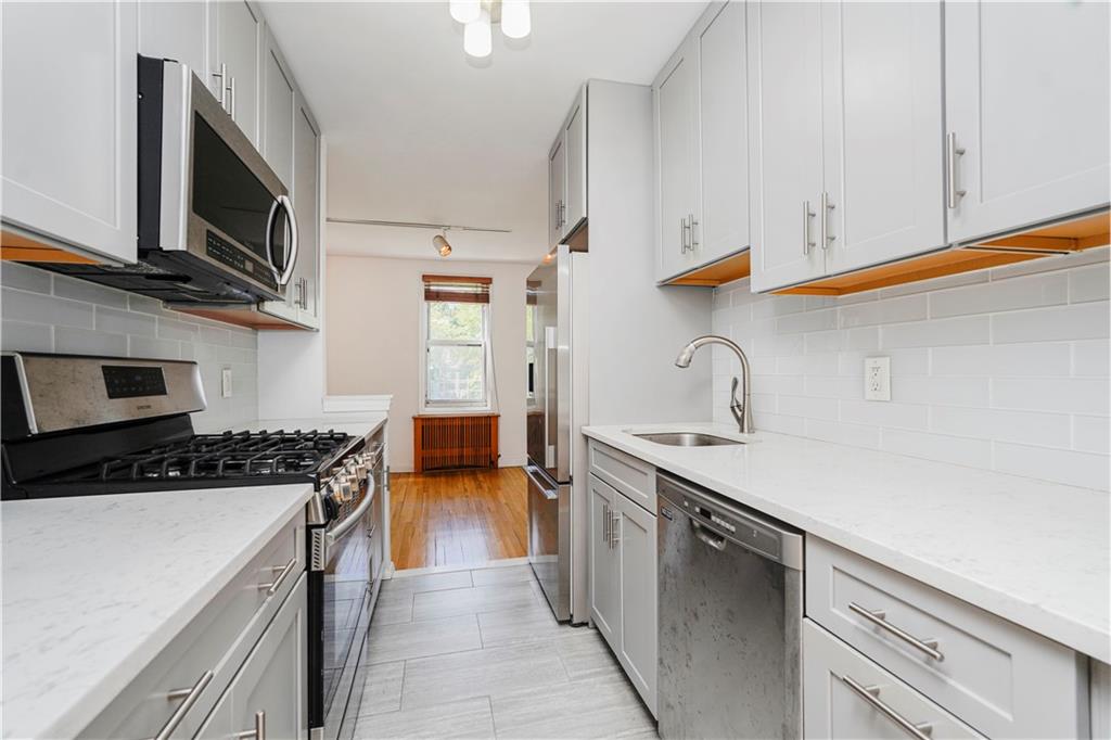 350 Richmond Terrace St. George Staten Island NY 10301