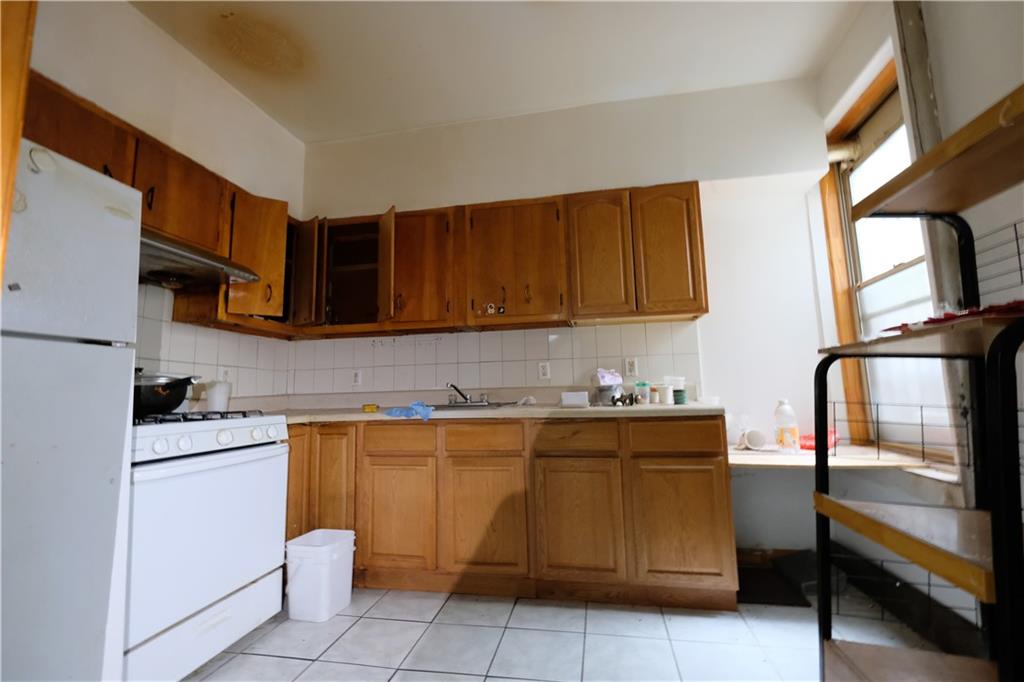 5313 8th Avenue Sunset Park Brooklyn NY 11220