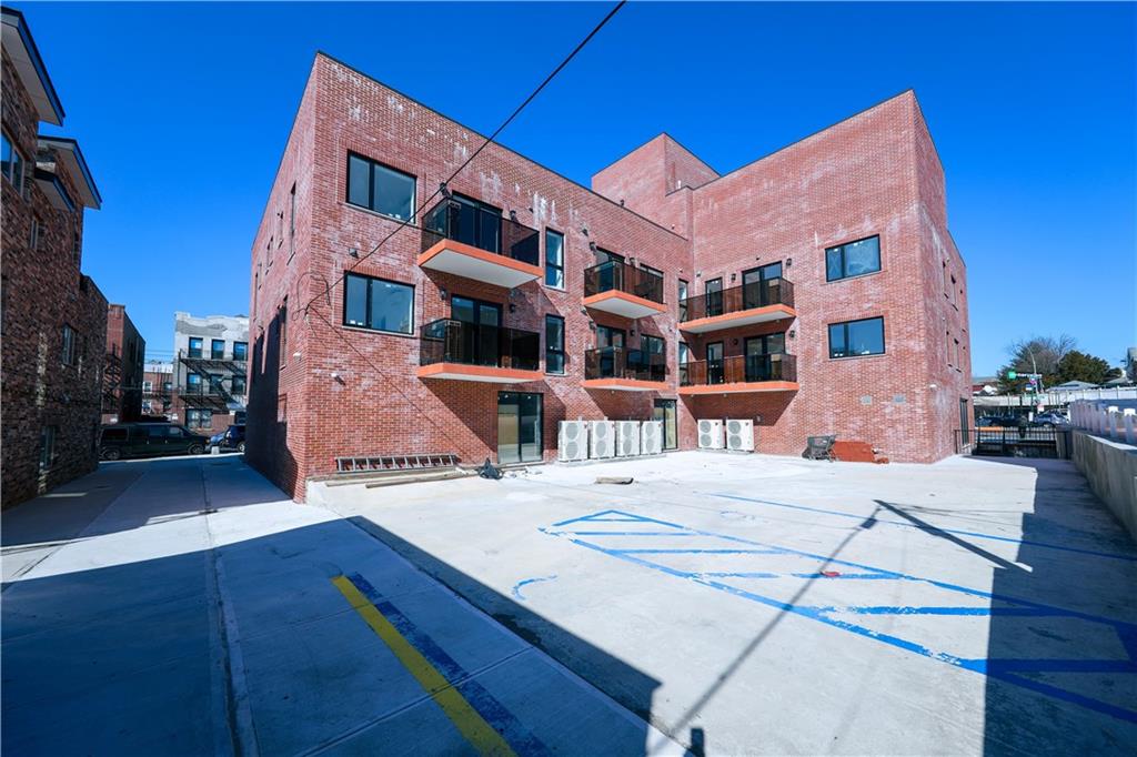 16502 Sanford Avenue Flushing Flushing NY 11358