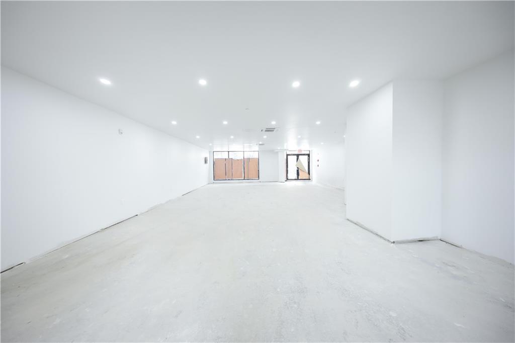 16502 Sanford Avenue Flushing Flushing NY 11358