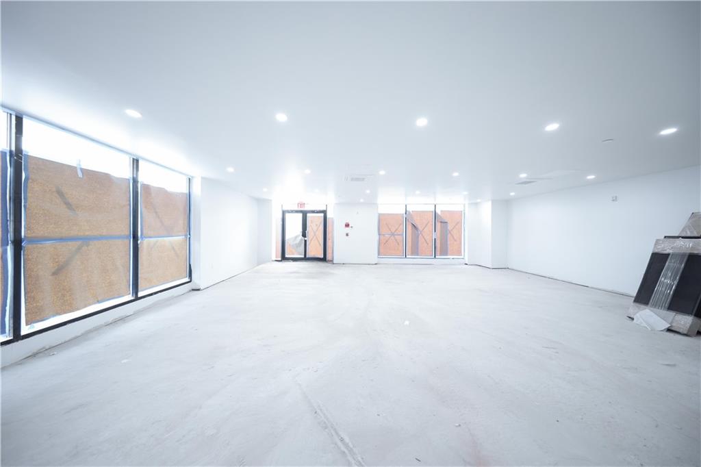 16502 Sanford Avenue Flushing Flushing NY 11358
