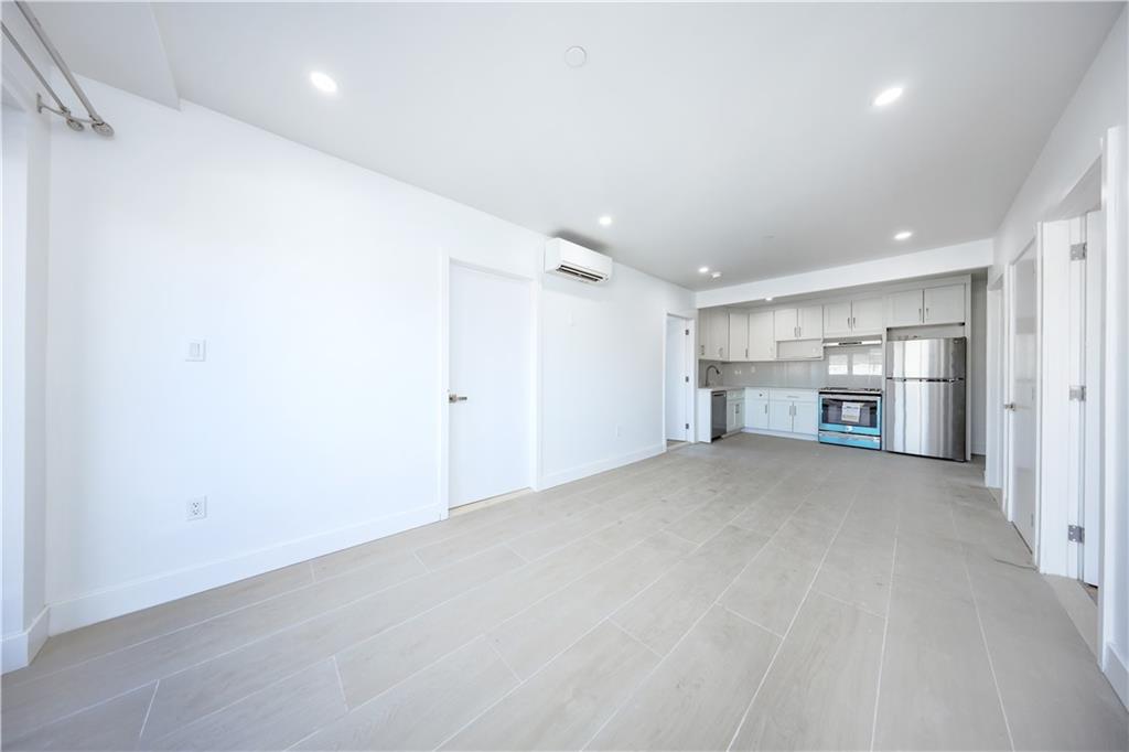 16502 Sanford Avenue Flushing Flushing NY 11358
