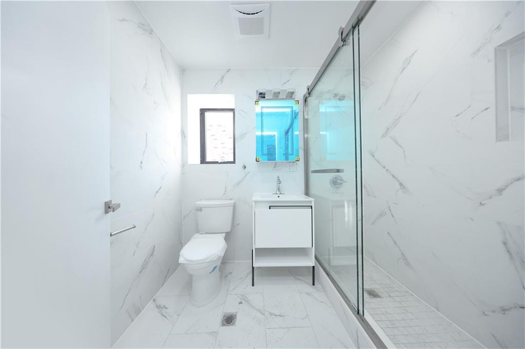 16502 Sanford Avenue Flushing Flushing NY 11358