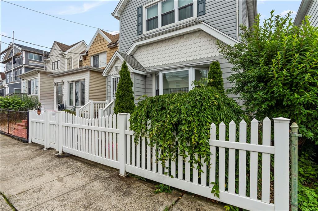 32 Gotham Avenue Gerritsen Beach Brooklyn NY 11229