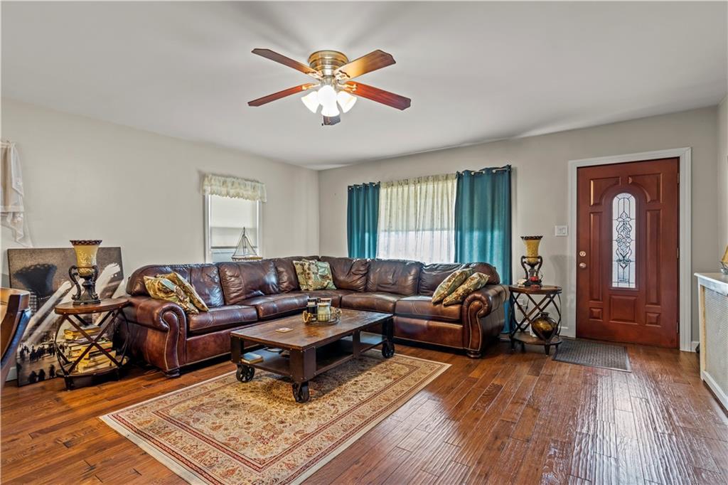 32 Gotham Avenue Gerritsen Beach Brooklyn NY 11229