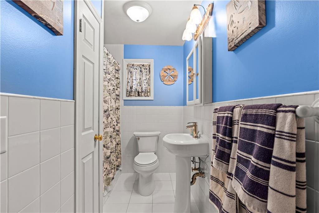 32 Gotham Avenue Gerritsen Beach Brooklyn NY 11229
