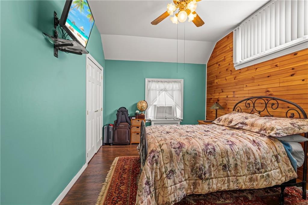 32 Gotham Avenue Gerritsen Beach Brooklyn NY 11229