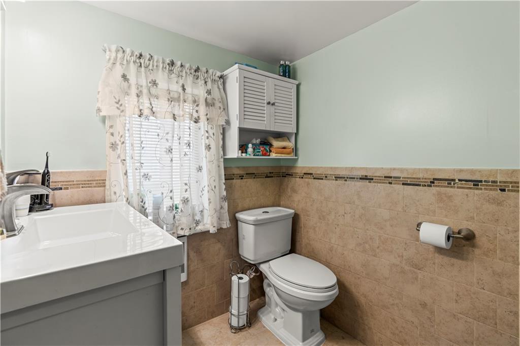32 Gotham Avenue Gerritsen Beach Brooklyn NY 11229